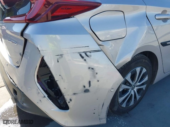 2021 Toyota Prius Prime LE with VIN JTDKAMFP1M3164931, listed as a IAAI auction lot 41686300 with NaN miles. Bid and sale history available at carsss.com. Image 18.