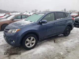 2013 Toyota RAV4 XLE with VIN JTMRFREVXDD036792, listed as a Copart auction lot 44906545 with 111,575 mi miles and Clean Title. Bid and sale history available at carsss.com. Image 1.