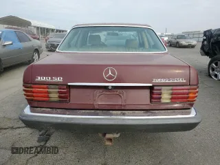 1984 Mercedes-Benz 300 300SD with VIN WDBCB20A8EA088100, listed as a Copart auction lot 80169664 with 138,304 mi miles and Clean Title. Bid and sale history available at carsss.com. Image 6.