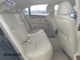 2011 Lexus LS 460 z VIN JTHBL5EF1B5104611, wystawiony jako Copart lot #49209505 z przebiegiem 155 503 mil mil oraz Szkoda całkowita • Salvage title. Historia ofert i sprzedaży dostępna na DreamBid. Obrazek 10.