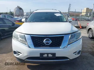 2014 Nissan Pathfinder SV with VIN 5N1AR2MM7EC706483, listed as a IAAI auction lot 42164389 with 192,754 mi miles. Bid and sale history available at carsss.com. Image 12.