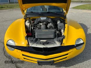 2004 Chevrolet SSR LS z VIN 1GCES14P24B106425, wystawiony jako Copart lot #59043765 z przebiegiem 87 661 mil mil oraz Tytuł czysty. Historia ofert i sprzedaży dostępna na DreamBid. Obrazek 11.