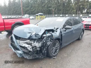2021 Toyota Avalon Hybrid XSE z VIN 4T1EA1AB9MU007905, wystawiony jako IAAI lot #40501204 z przebiegiem 86 869 mil mil oraz . Historia ofert i sprzedaży dostępna na DreamBid. Obrazek 17.