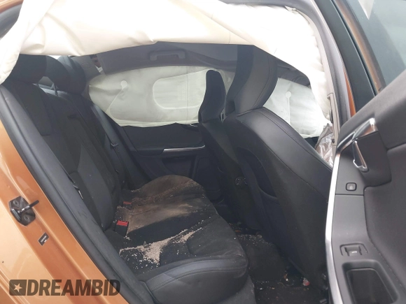 2012 Volvo S60 T5 z VIN YV1622FS8C2128644, wystawiony jako IAAI lot #41216738 z przebiegiem 189 651 mil mil oraz . Historia ofert i sprzedaży dostępna na DreamBid. Obrazek 8.