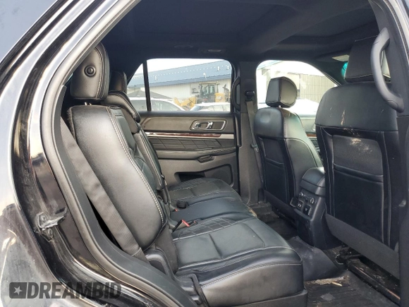 2016 Ford Explorer Platinum z VIN 1FM5K8HT4GGD33408, wystawiony jako Copart lot #65019395 z przebiegiem 193 756 mil mil oraz Czysty tytuł • Clean title. Historia ofert i sprzedaży dostępna na DreamBid. Obrazek 11.