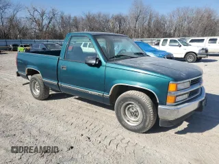 1996 Chevrolet Silverado 1500 with VIN 1GCEC14W4TZ212093, listed as a Copart auction lot 88903845 with 195,672 mi miles and Salvage Title. Bid and sale history available at DreamBid. Image 4.
