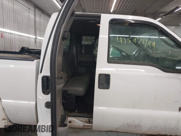 2004 Ford F-250 XL with VIN 1FTNX21P34EA56743, listed as a IAAI auction lot 42597499 with 249,674 mi miles and . Bid and sale history available at DreamBid. Image 8.