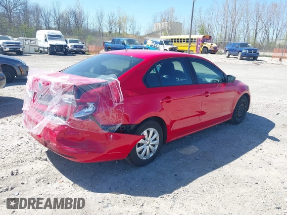 2014 Volkswagen Jetta S z VIN 3VW2K7AJ6EM305345, wystawiony jako IAAI lot #42222726 z przebiegiem 113 350 mil mil oraz . Historia ofert i sprzedaży dostępna na DreamBid. Obrazek 4.