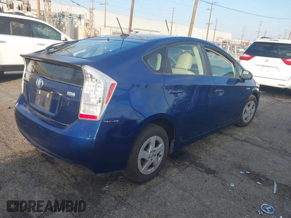 2010 Toyota Prius II with VIN JTDKN3DU3A0153692, listed as a IAAI auction lot 41371359 with 129,195 mi miles. Bid and sale history available at carsss.com. Image 4.