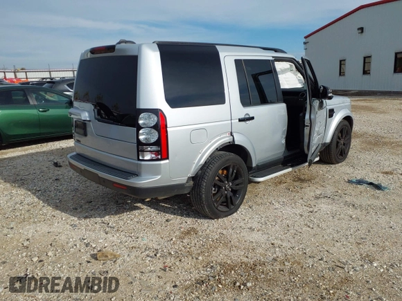2016 Land Rover LR4 HSE z VIN SALAG2V68GA825659, wystawiony jako IAAI lot #40805256 z przebiegiem 124 342 mil mil oraz . Historia ofert i sprzedaży dostępna na DreamBid. Obrazek 4.