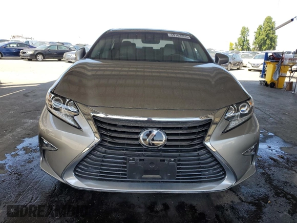 2016 Lexus ES 330 z VIN 58ABK1GG6GU019977, wystawiony jako Copart lot #59163355 z przebiegiem 55 368 mil mil oraz Szkoda całkowita • Salvage title. Historia ofert i sprzedaży dostępna na DreamBid. Obrazek 5.