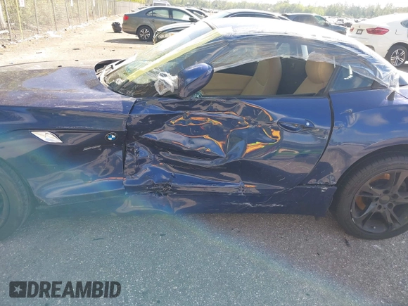 2009 BMW Z4 sDrive35i with VIN WBALM73579E165199, listed as a IAAI auction lot 41696215 with Not provided miles and . Bid and sale history available at DreamBid. Image 6.