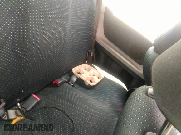 2007 Toyota Yaris с VIN JTDJT923975125938, выставлен на аукционе IAAI как лот 42447840 с пробегом Не указан миль и . История ставок и продаж доступна на DreamBid. Изображение 8.