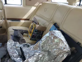 1982 Cadillac Eldorado z VIN 1G6AL578XCE604086, wystawiony jako IAAI lot #41676376 z przebiegiem 102 650 mil mil oraz . Historia ofert i sprzedaży dostępna na DreamBid. Obrazek 8.