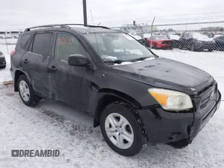 2007 Toyota RAV4 with VIN JTMBD33V276052548, listed as a IAAI auction lot 41355419 with 181,165 mi miles. Bid and sale history available at carsss.com. Image 1.