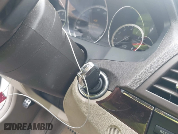 2013 Mercedes-Benz E 350 with VIN WDDKJ5KB1DF220581, listed as a IAAI auction lot 41809947 with 99,775 mi miles and . Bid and sale history available at DreamBid. Image 11.