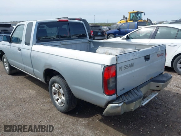 2000 Nissan Frontier XE z VIN 1N6DD26S9YC305451, wystawiony jako IAAI lot #41928123 z przebiegiem Nie podano mil oraz . Historia ofert i sprzedaży dostępna na DreamBid. Obrazek 3.