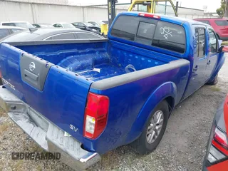 2015 Nissan Frontier SV z VIN 1N6AD0FRXFN758919, wystawiony jako IAAI lot #41909985 z przebiegiem 153 001 mil mil oraz . Historia ofert i sprzedaży dostępna na DreamBid. Obrazek 4.