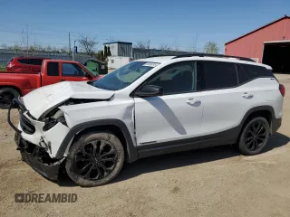 2020 GMC Terrain SLE z VIN 3GKALTEV7LL321871, wystawiony jako Copart lot #56484745 z przebiegiem Nie podano mil oraz Szkoda całkowita • Salvage title. Historia ofert i sprzedaży dostępna na DreamBid. Obrazek 1.