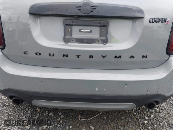 2022 MINI Countryman Cooper S with VIN WMZ83BR08N3N91662, listed as a IAAI auction lot 41949237 with 39,291 mi miles and . Bid and sale history available at DreamBid. Image 6.