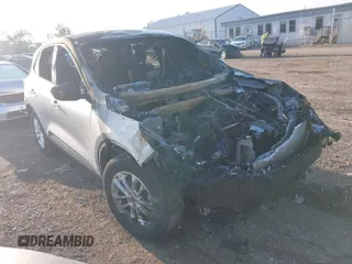 2020 Ford Escape SE z VIN 1FMCU9G61LUA29080, wystawiony jako IAAI lot #37583062 z przebiegiem Nie podano mil oraz . Historia ofert i sprzedaży dostępna na DreamBid. Obrazek 1.