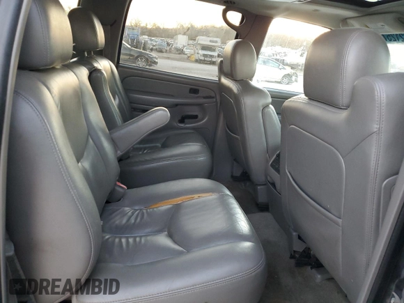 2005 Chevrolet Suburban LS with VIN 3GNFK16Z35G100166, listed as a Copart auction lot 80212574 with 273,151 mi miles and Salvage Title. Bid and sale history available at carsss.com. Image 11.