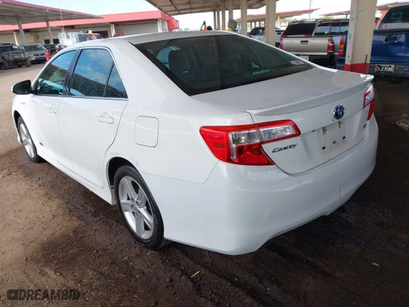 2014 Toyota Camry Hybrid LE with VIN 4T1BD1FK6EU132834, listed as a IAAI auction lot 41927444 with 93,739 mi miles. Bid and sale history available at carsss.com. Image 3.