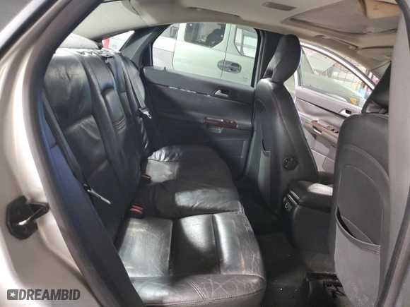 2004 Volvo S40 with VIN YV1MS382442015558, listed as a Copart auction lot 82633104 with 91,711 mi miles and Clean Title. Bid and sale history available at carsss.com. Image 10.