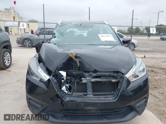 2019 Nissan Kicks SV with VIN 3N1CP5CU8KL533193, listed as a IAAI auction lot 40971451 with 42,381 mi miles. Bid and sale history available at carsss.com. Image 12.