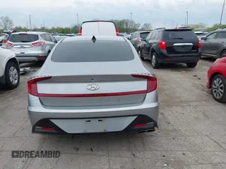 2020 Hyundai Sonata SEL z VIN 5NPEL4JA7LH053779, wystawiony jako IAAI lot #42133140 z przebiegiem 67 705 mil mil oraz . Historia ofert i sprzedaży dostępna na DreamBid. Obrazek 16.