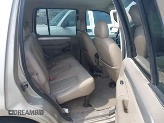 2004 Mercury Mountaineer Convenience z VIN 4M2ZU66K64UJ18540, wystawiony jako IAAI lot #42333221 z przebiegiem 200 768 mil mil oraz . Historia ofert i sprzedaży dostępna na DreamBid. Obrazek 8.