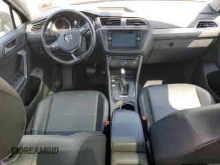 2018 Volkswagen Tiguan SEL z VIN 3VV2B7AX5JM065899, wystawiony jako Copart lot #65825635 z przebiegiem 115 677 mil mil oraz Szkoda całkowita • Salvage title. Historia ofert i sprzedaży dostępna na DreamBid. Obrazek 8.