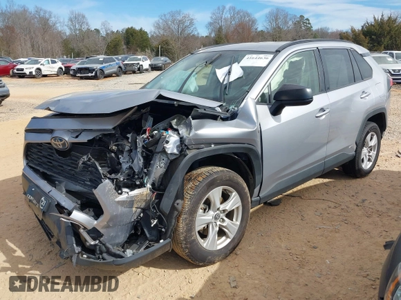 2021 Toyota RAV4 Hybrid LE z VIN JTMLWRFV8MD129136, wystawiony jako IAAI lot #41644636 z przebiegiem 82 253 mil mil oraz . Historia ofert i sprzedaży dostępna na DreamBid. Obrazek 17.