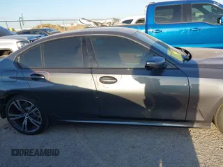 2020 BMW 3 Series 330i с VIN 3MW5R1J06L8B17024, выставлен на аукционе IAAI как лот 41846889 с пробегом 21 217 миль миль и . История ставок и продаж доступна на DreamBid. Изображение 13.