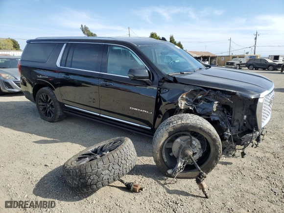 2023 GMC Yukon XL Denali with VIN 1GKS2JKT8PR424827, listed as a Copart auction lot 72160484 with 0 mi miles and Salvage Title. Bid and sale history available at carsss.com. Image 4.