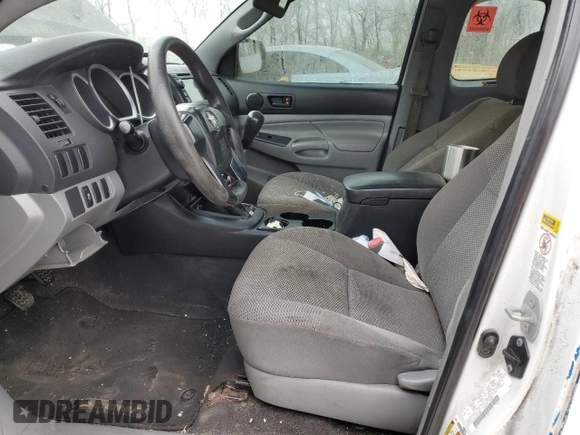 2013 Toyota Tacoma z VIN 5TFTX4CN2DX034588, wystawiony jako Copart lot #51009285 z przebiegiem Nie podano mil oraz Czysty tytuł • Clean title. Historia ofert i sprzedaży dostępna na DreamBid. Obrazek 7.