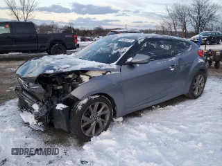 2016 Hyundai Veloster z VIN KMHTC6AD2GU276963, wystawiony jako Copart lot #85541374 z przebiegiem 108 334 mil mil oraz Szkody całkowita. Historia ofert i sprzedaży dostępna na DreamBid. Obrazek 1.