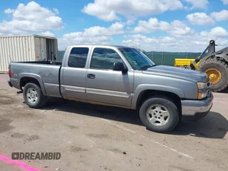 2006 Chevrolet Silverado 1500 LT3 with VIN 1GCEK19Z56Z143814, listed as a IAAI auction lot 42163869 with 195,192 mi miles and . Bid and sale history available at DreamBid. Image 1.