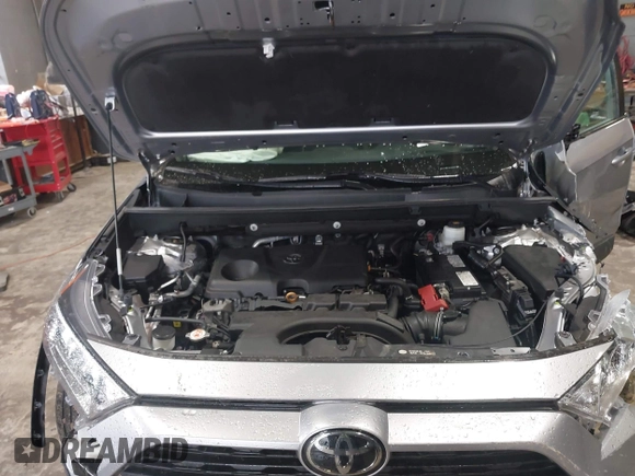 2020 Toyota RAV4 XLE with VIN 2T3P1RFV6LC089609, listed as a IAAI auction lot 41923472 with 72,368 mi miles and . Bid and sale history available at DreamBid. Image 10.