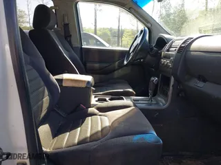2006 Nissan Pathfinder SE with VIN 5N1AR18U86C626339, listed as a IAAI auction lot 41935935 with 356,508 mi miles. Bid and sale history available at carsss.com. Image 5.