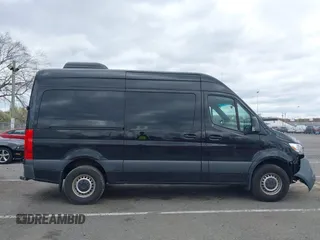 2019 Mercedes-Benz Sprinter Passenger z VIN WDZPF0CD3KP130537, wystawiony jako IAAI lot #42052916 z przebiegiem 192 310 mil mil oraz . Historia ofert i sprzedaży dostępna na DreamBid. Obrazek 13.