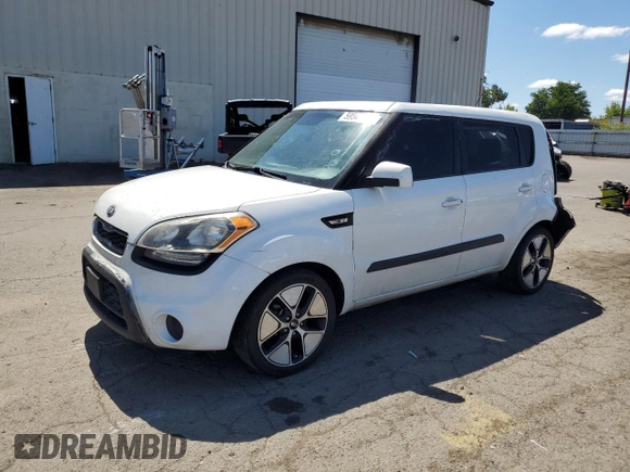 2013 Kia Soul with VIN KNDJT2A58D7544888, listed as a Copart auction lot 59541804 with 179,856 mi miles and Salvage Title. Bid and sale history available at DreamBid. Image 1.