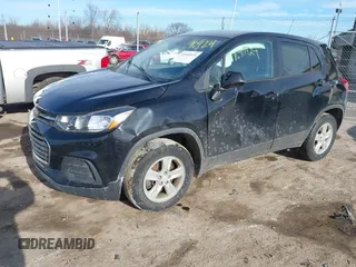 2019 Chevrolet Trax LS with VIN 3GNCJNSB8KL324963, listed as a IAAI auction lot 41690924 with 81,229 mi miles. Bid and sale history available at carsss.com. Image 17.