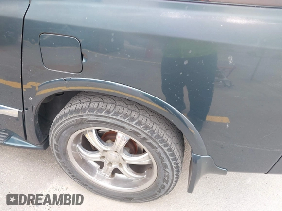 2005 Infiniti QX56 with VIN 5N3AA08C65N805076, listed as a IAAI auction lot 41353870 with 220,327 mi miles. Bid and sale history available at carsss.com. Image 12.