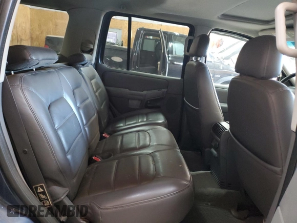 2002 Ford Explorer XLT с VIN 1FMZU73W72UD49202, выставлен на аукционе Copart как лот 56207925 с пробегом 136 747 миль миль и Чистый • Clean title. История ставок и продаж доступна на DreamBid. Изображение 11.