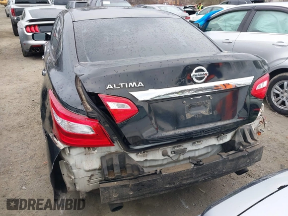 2017 Nissan Altima SV with VIN 1N4AL3AP4HC227720, listed as a IAAI auction lot 41463346 with 175,384 mi miles and . Bid and sale history available at carsss.com. Image 6.