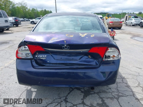 2009 Honda Civic DX-VP z VIN 2HGFA16329H512240, wystawiony jako IAAI lot #42310986 z przebiegiem 212 760 mil mil oraz . Historia ofert i sprzedaży dostępna na DreamBid. Obrazek 6.