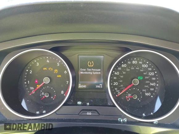 2018 Volkswagen Tiguan SEL z VIN 3VV2B7AX9JM142564, wystawiony jako IAAI lot #40630666 z przebiegiem 86 040 mil mil oraz . Historia ofert i sprzedaży dostępna na DreamBid. Obrazek 7.