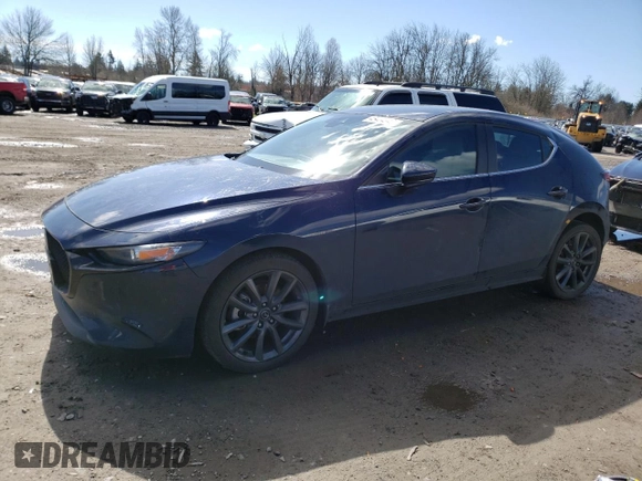 2019 Mazda Mazda3 Hatchback w/Preferred Pkg with VIN JM1BPBMMXK1136923, listed as a Copart auction lot 45404943 with 22,801 mi miles. Bid and sale history available at carsss.com. Image 1.