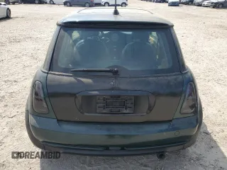 2005 MINI Hardtop с VIN WMWRC33415TC59441, выставлен на аукционе Copart как лот 54093295 с пробегом 138 327 миль миль и Чистый • Clean title. История ставок и продаж доступна на DreamBid. Изображение 6.